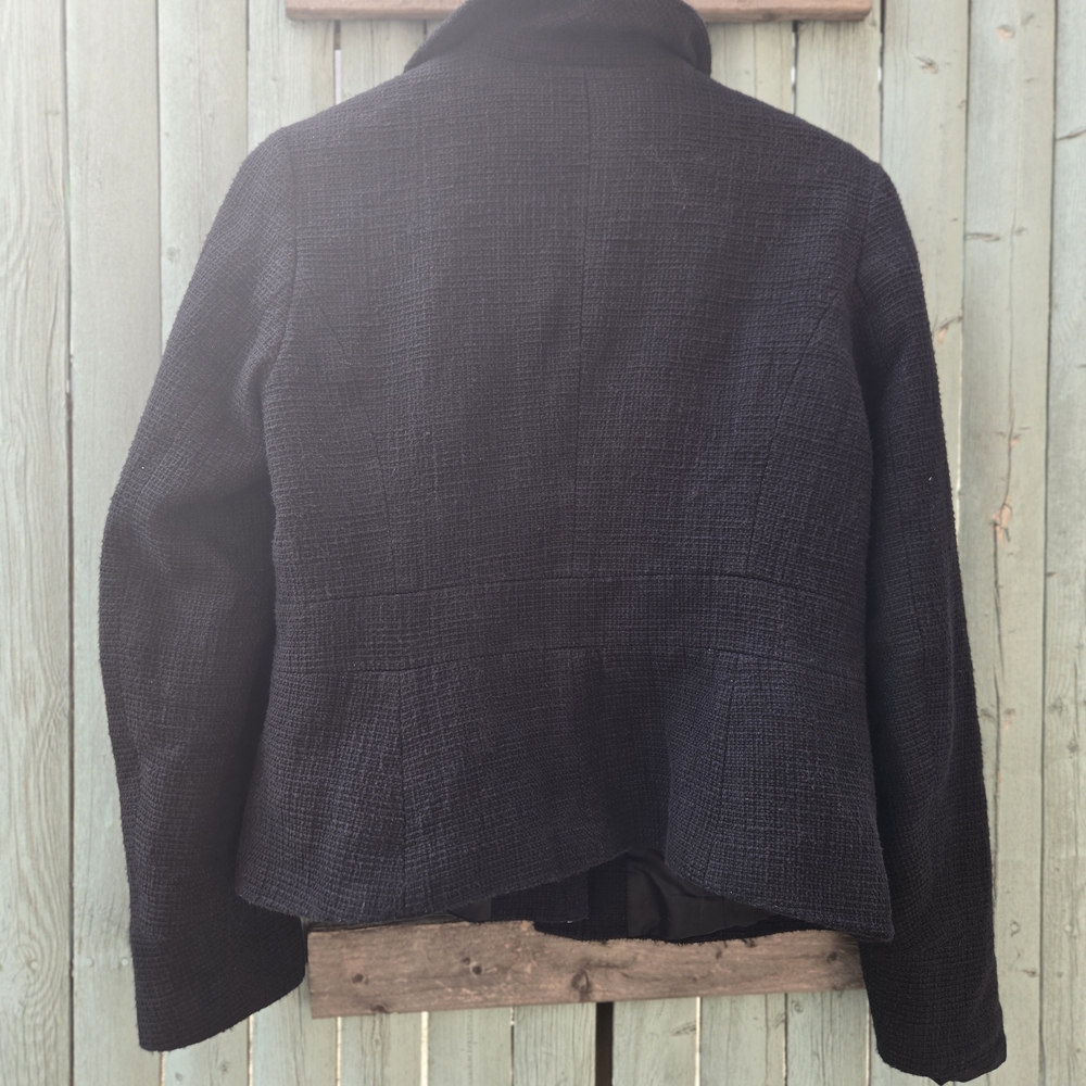 Talbots Women’s Black Quilted Textured Jacket Zip Front Size 8 - Picture 2 of 2